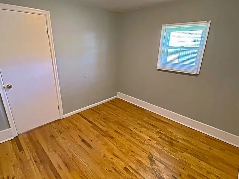 5648 Dorcas St — Photo 14