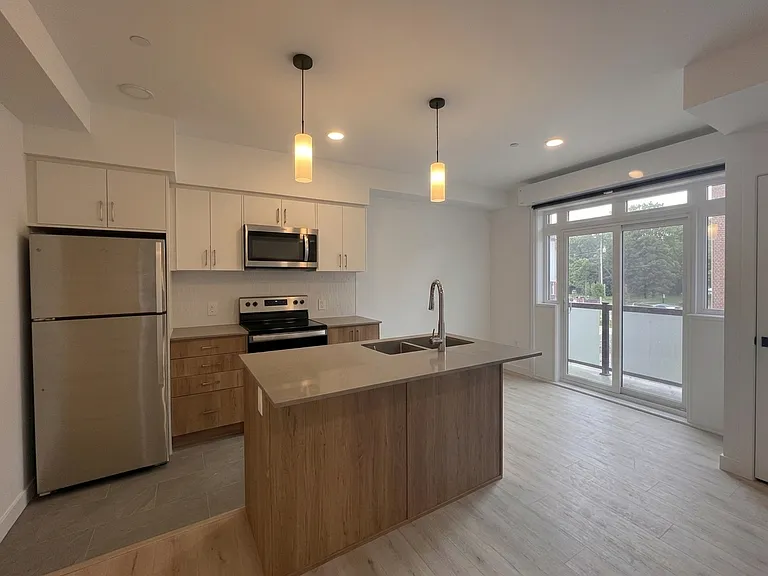 31 Mill St #34 — Photo 2