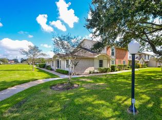 22 Windsor Ct, Missouri City, TX 77459