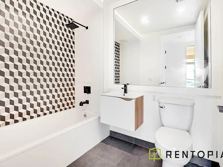 1875 Atlantic Ave #507D — Photo 5