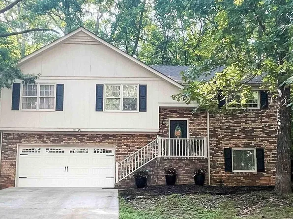 103 Oakwood Cir, Scottsboro, AL 35768
