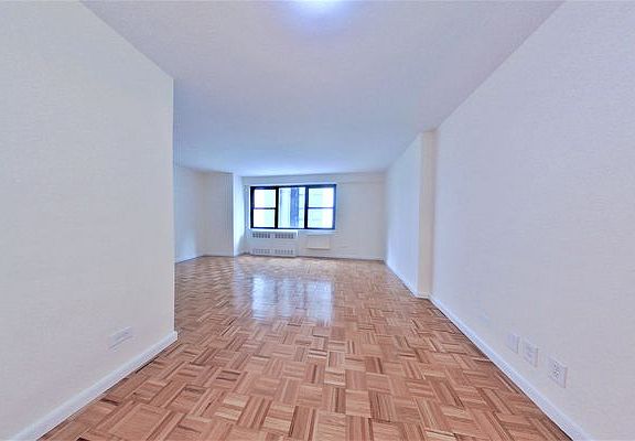 5th image of 350 W 51st St APT 3J