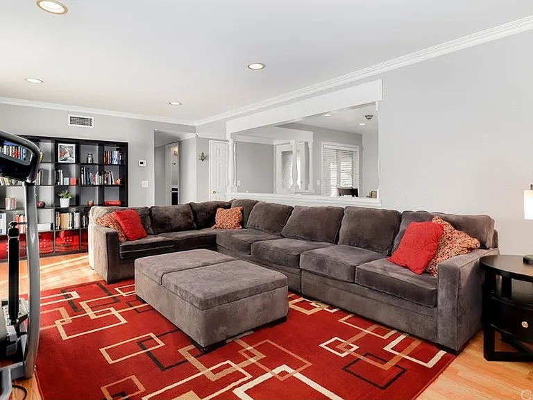 16130 Golden Lantern Ln — Photo 11