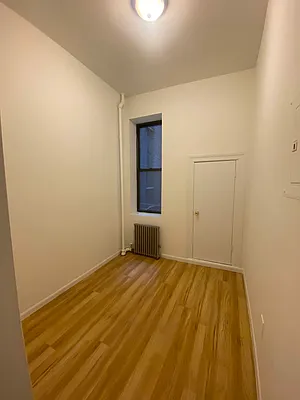 Rented by Urban Real Estate Property Group Inc | media 7