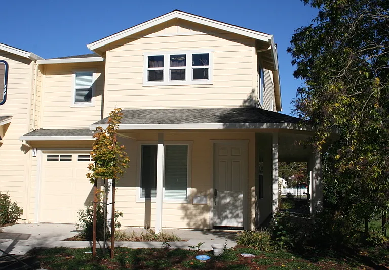 1589 King St — Photo 1