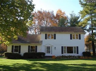 100 Clairhaven Dr, Hudson, OH 44236