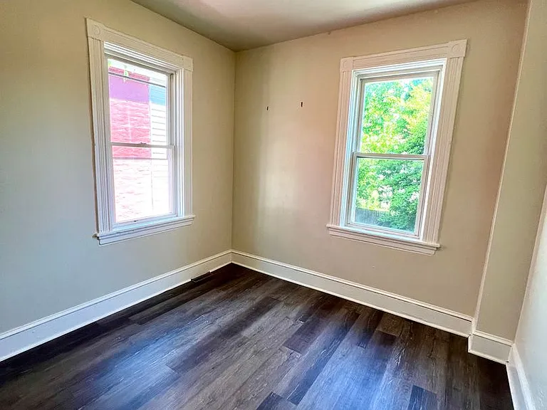 538 Lafayette St — Photo 16