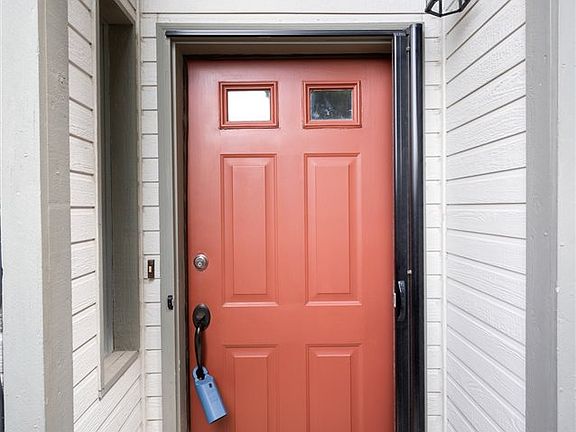 3rd image of 1218 E 30th Ave APT 5