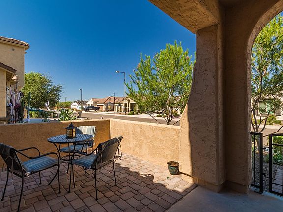 3rd image of 25965 W Tonopah Dr
