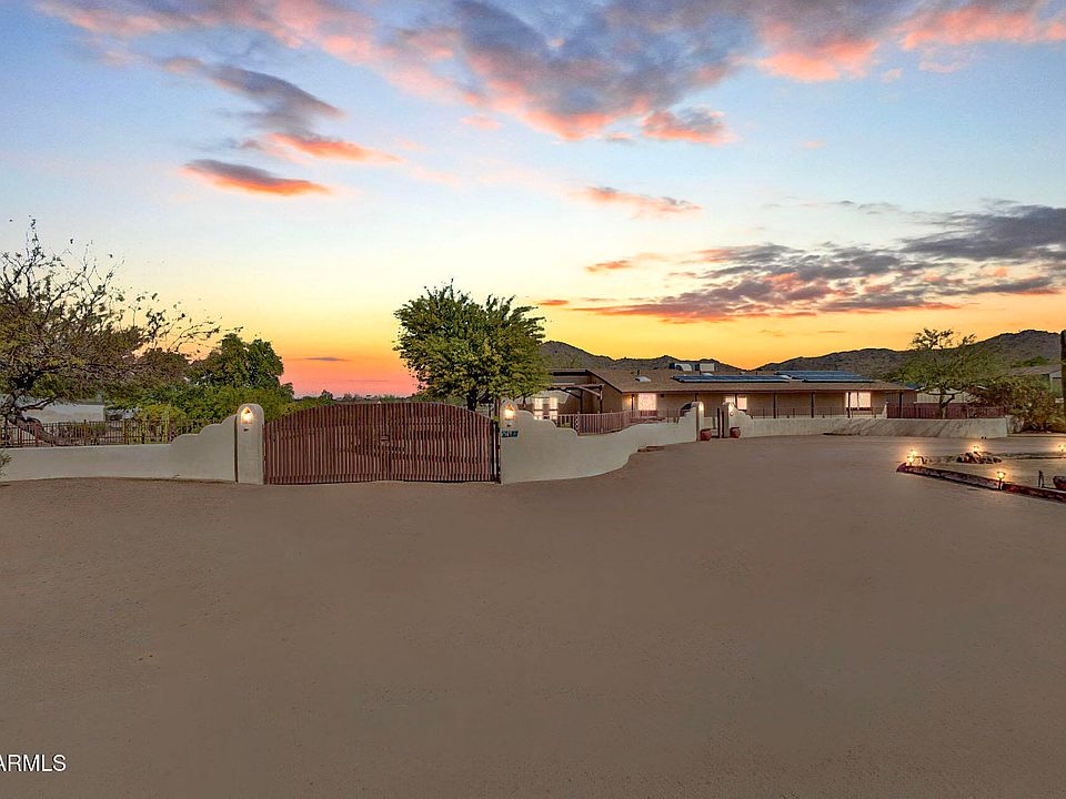 1st image of 8948 W CALLE LEJOS Road