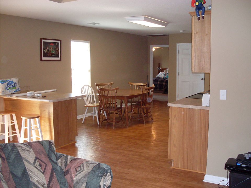 1st image of 303 Hanna Way