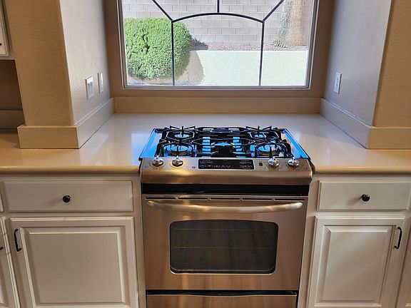 4th image of 11015 Royal Highlands St