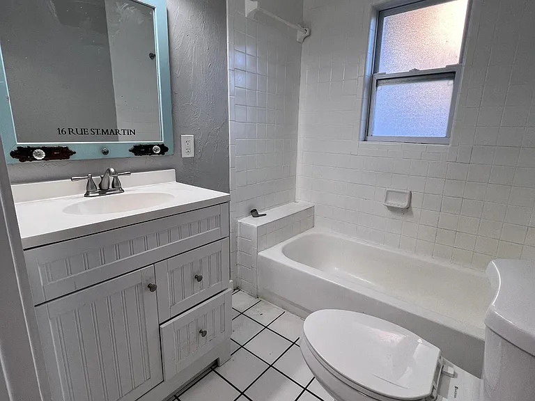 107 Washington St #6 — Photo 8