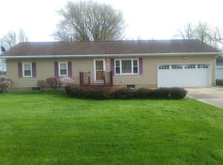 189 S Main St, Fredericktown, OH 43019