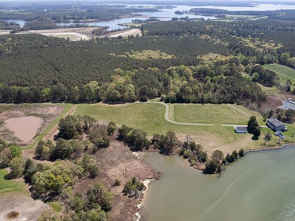 3rd image of 5704 Ross Neck Rd