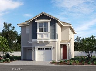 16588 Poppy Seed Ln, Fontana, CA 92336