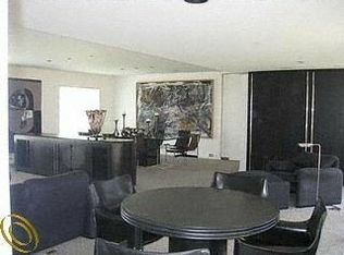 5640 Forman Dr, Bloomfield Hills, MI 48301