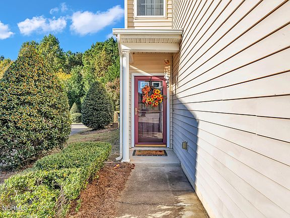 3rd image of 365 Woodson Drive