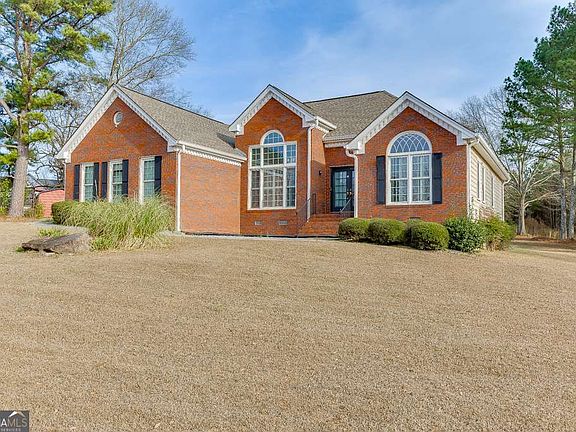 3rd image of 1262 Bowman Rd