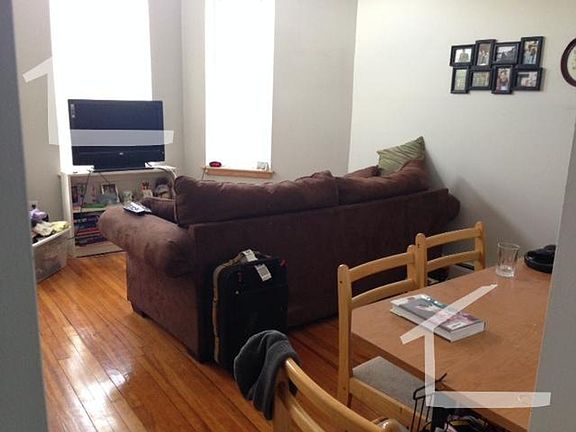 5th image of 206 Chestnut Pl #1