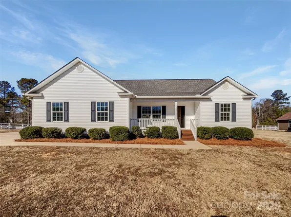 1409 Bicycle Ct, York, SC 29745
