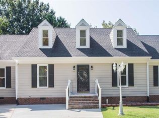 108 Braintree Ct, Cary, NC 27513