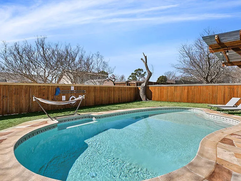 7920 Limerick Ln — Photo 33