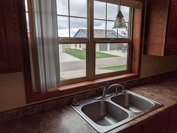 5th image of 1911 Whippoorwill Way Unit 3