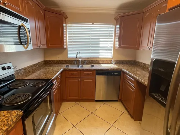 9113 Limetree Ln #170, Hollywood, FL 33024