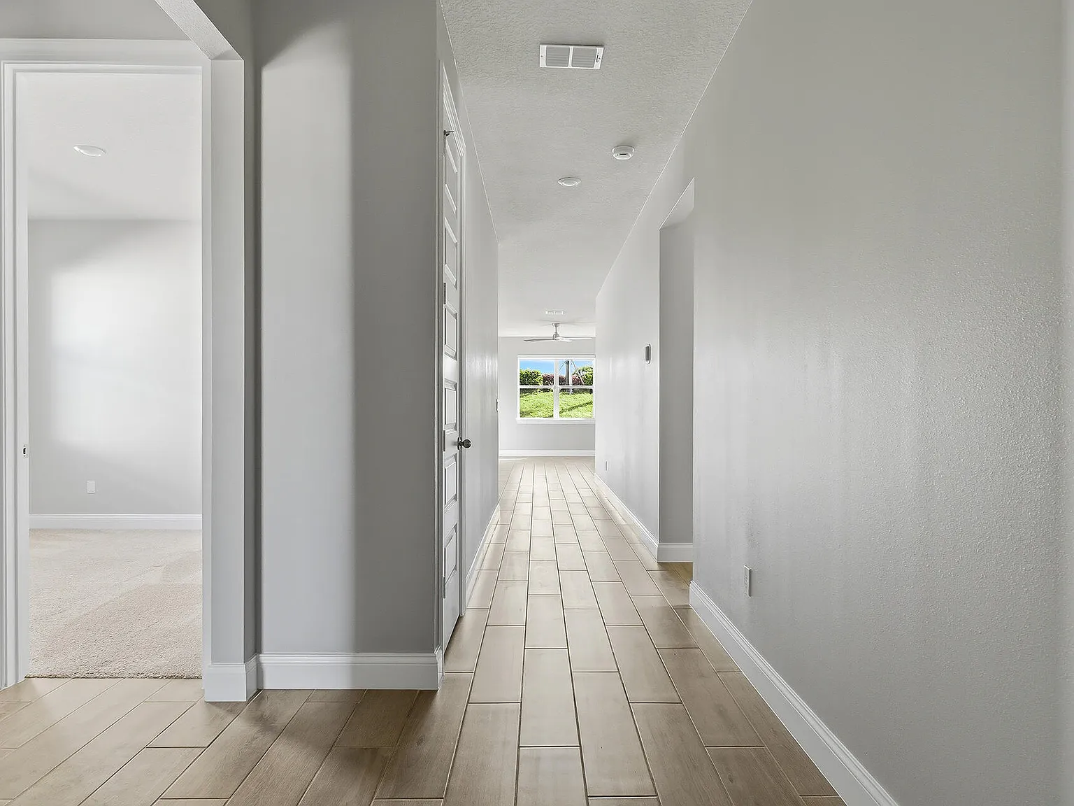 4 bed, 2.0 bath, 1908 sqft, $2,800 — Photo 3