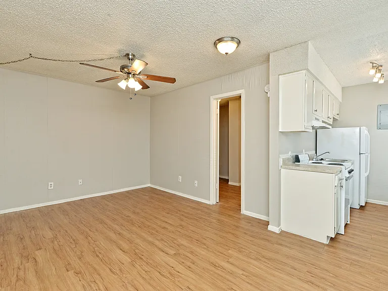 45 Flats — Photo 25