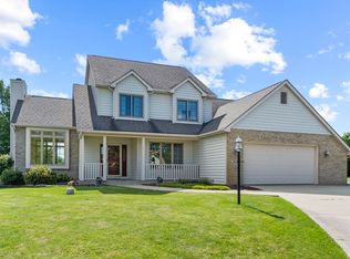 6002 Deer Track Cv, Auburn, IN 46706