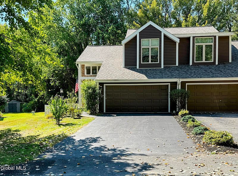 3rd image of 3 Brigantine Drive