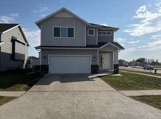 6298 59th Ave S, Fargo, ND 58104