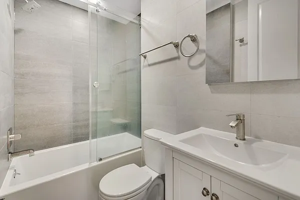 Rented by Bold New York | media 4