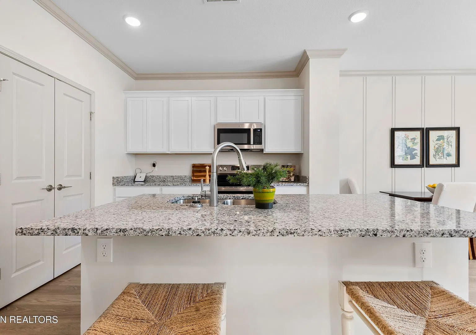 Modern 3-Bed, 2.5-Bath Townhome Lily at Bennett Village — Photo 4