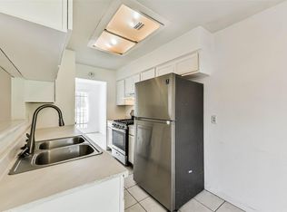 12203 Cape Hyannis Dr, Houston, TX 77048
