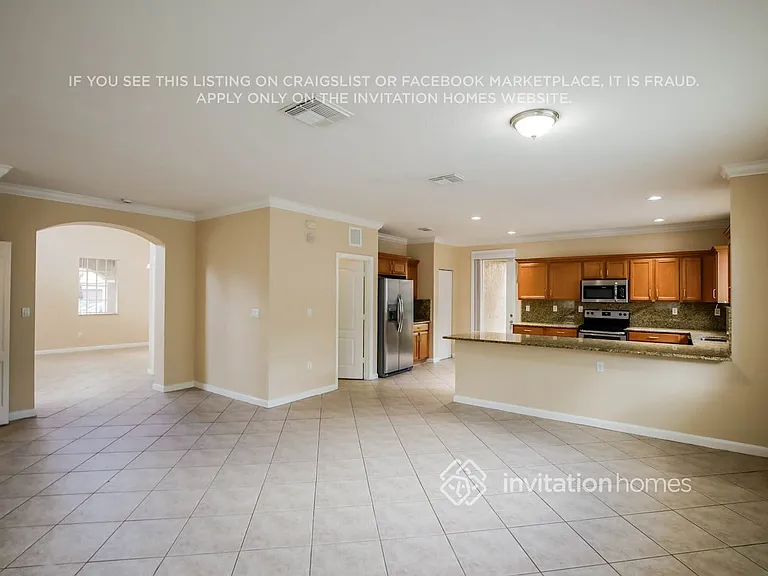 946 NW 206th St — Photo 8