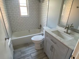 6503 Montgomery Rd, Cincinnati, OH