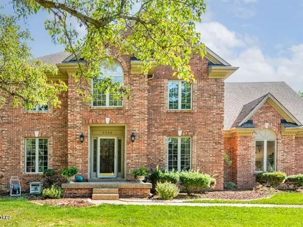 9908 Arterburn Woods Dr, Louisville, KY 40223