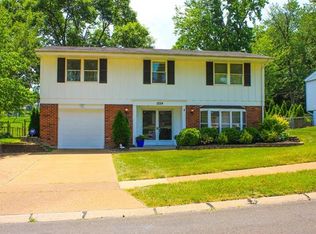 1224 Havenhurst Rd, Ballwin, MO 63011