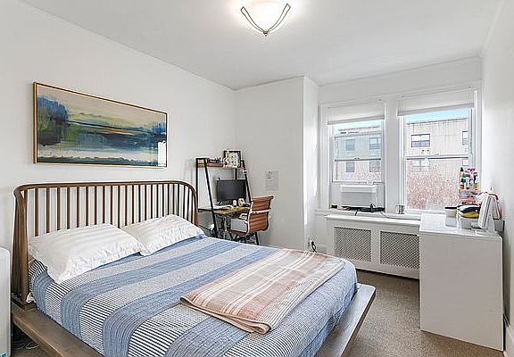 3rd image of 27-22 14th St #2