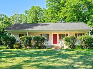 9319 Devlins Grove Pl, Bristow, VA 20136