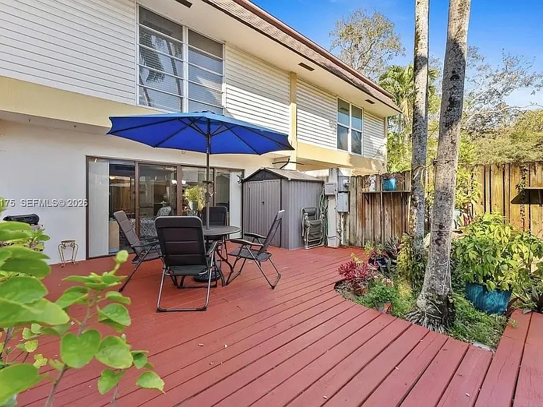 3300 Atlanta St #15B — Photo 2