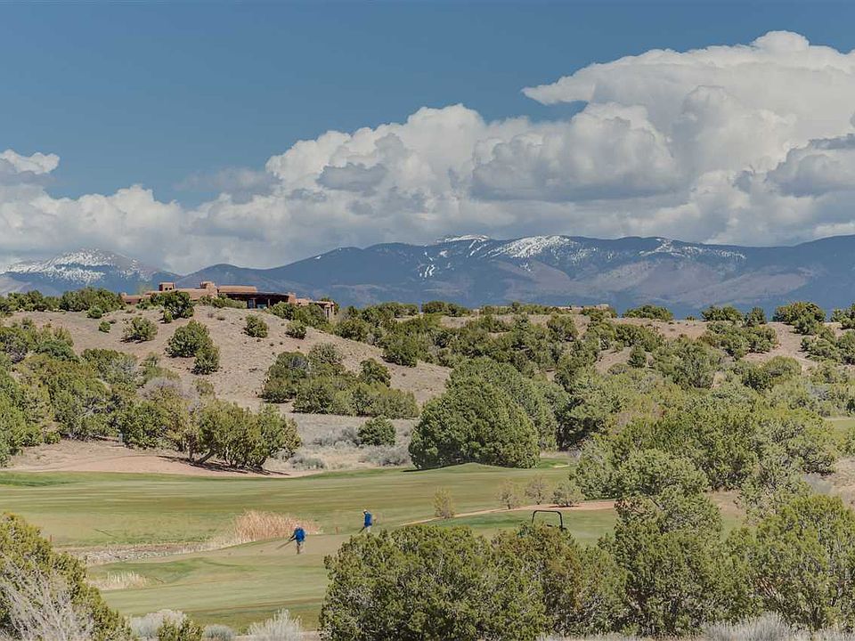 1st image of 6 Camino De Colores