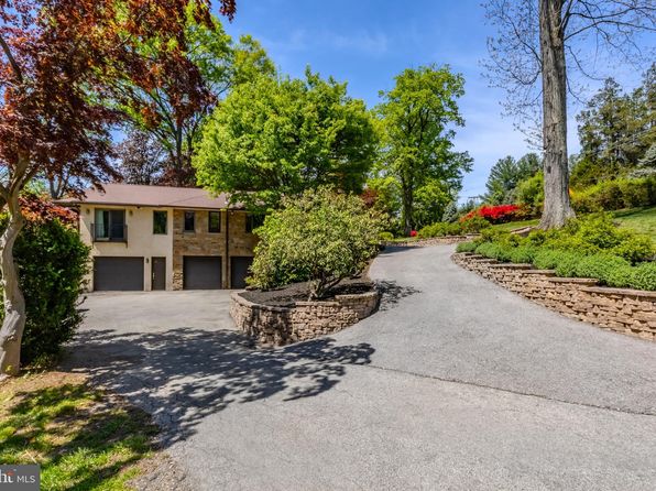 3542 Darby Rd, Haverford, PA 19041