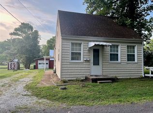 41 W George St, Mascoutah, IL 62258