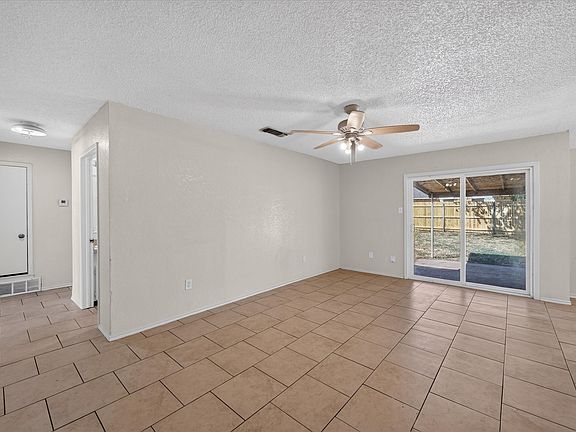 3rd image of 209 Water Ln