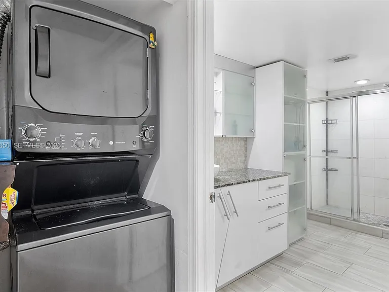 3530 Mystic Pointe Dr #2907 — Photo 34