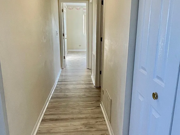 823 Addison Ave — Photo 13